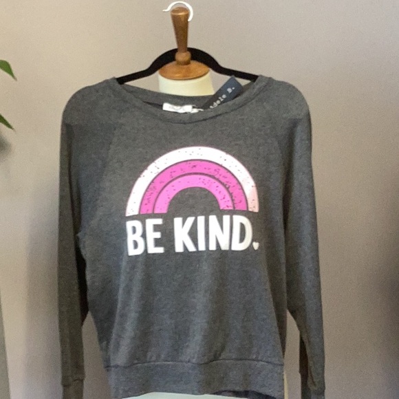 NWT Long sleeve Be Kind t-shirt - Picture 1 of 2